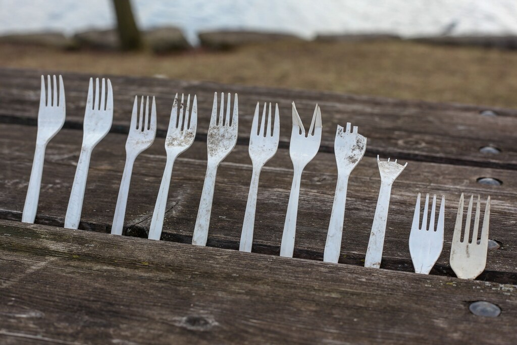 Can we wave goodbye to our piles of unused plastic cutlery?
