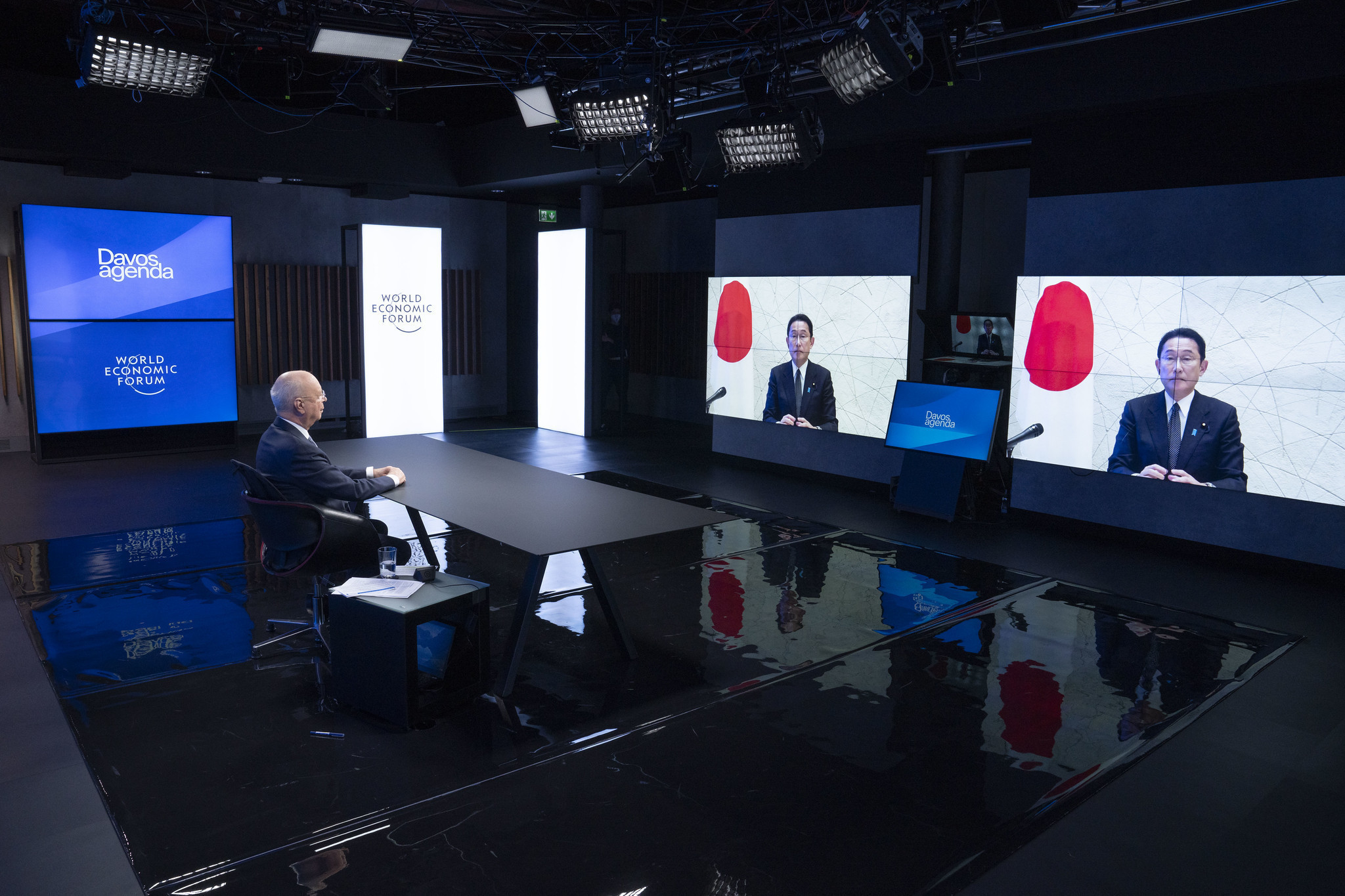 Davos: Special Address by Kishida Fumio, Prime Minister of Japan Chaired by - Kishida Fumio, Prime Minister of Japan - Klaus Schwab, Founder and Executive Chairman, World Economic Forum