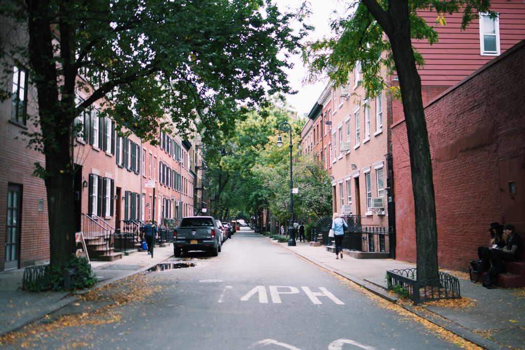 a picture of a street in new york city