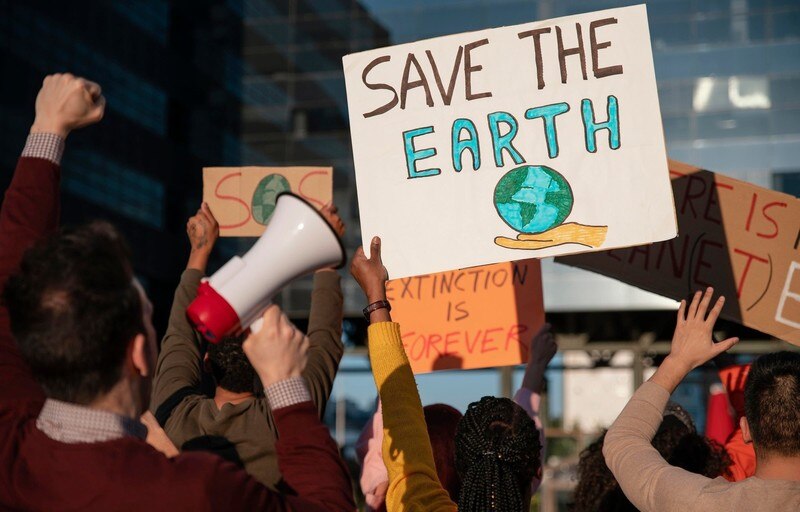 Here's why the world needs a new social contract | World Economic Forum