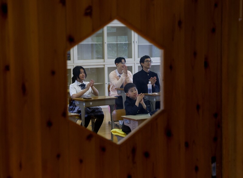 日本は地域社会での子どもたちの暮らし方を再構築しつつある