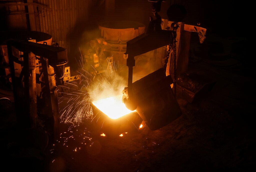A molten ferroalloy ladle is seen inside Eurasian Resources Group's (ERG) Aksu Ferroalloys Plant in the town of Aksu, north-eastern Kazakhstan, February 19, 2018. Picture taken February 19, 2018. REUTERS/Shamil Zhumatov - RC149E02B560