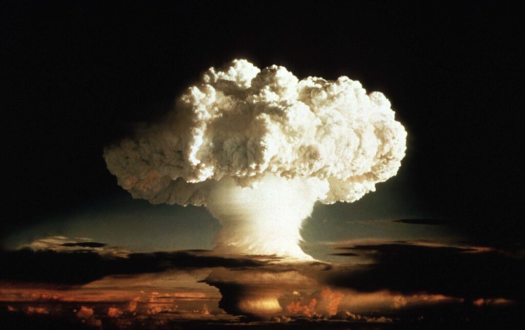The first test of a hydrogen bomb on Enewetak, an atoll in the Pacific Ocean.