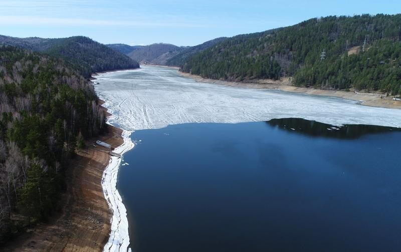 An aerial view shows the Shumikha Gulf of the Yenisei River near the village of Khmelniki outside Krasnoyarsk, Russia May 3, 2018.