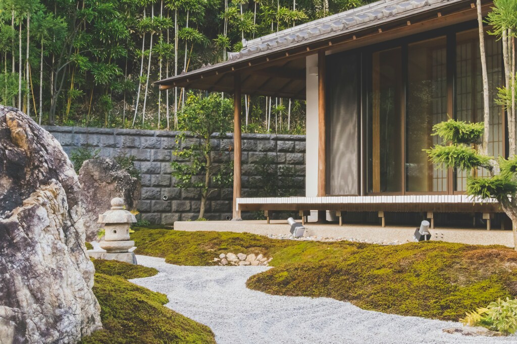 A Japanese style home. Caption: About 90% of the long-term empty homes in Japan, left untouched without being sold or rented, are single-family houses.