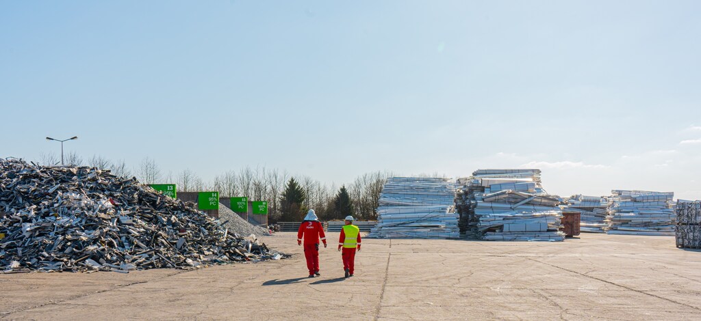 Scrapyard at Hydro’s largest aluminium remelting plant in Europe in Clervaux with material separated by post-consumer scrap percentage.