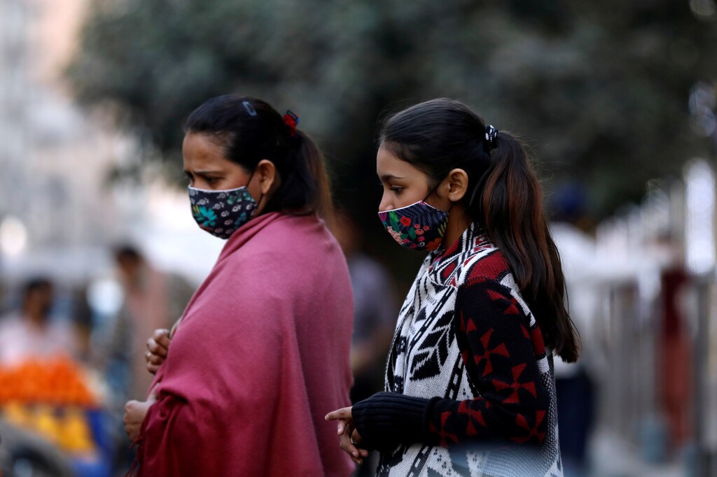 Women wearing masks during COVID-19