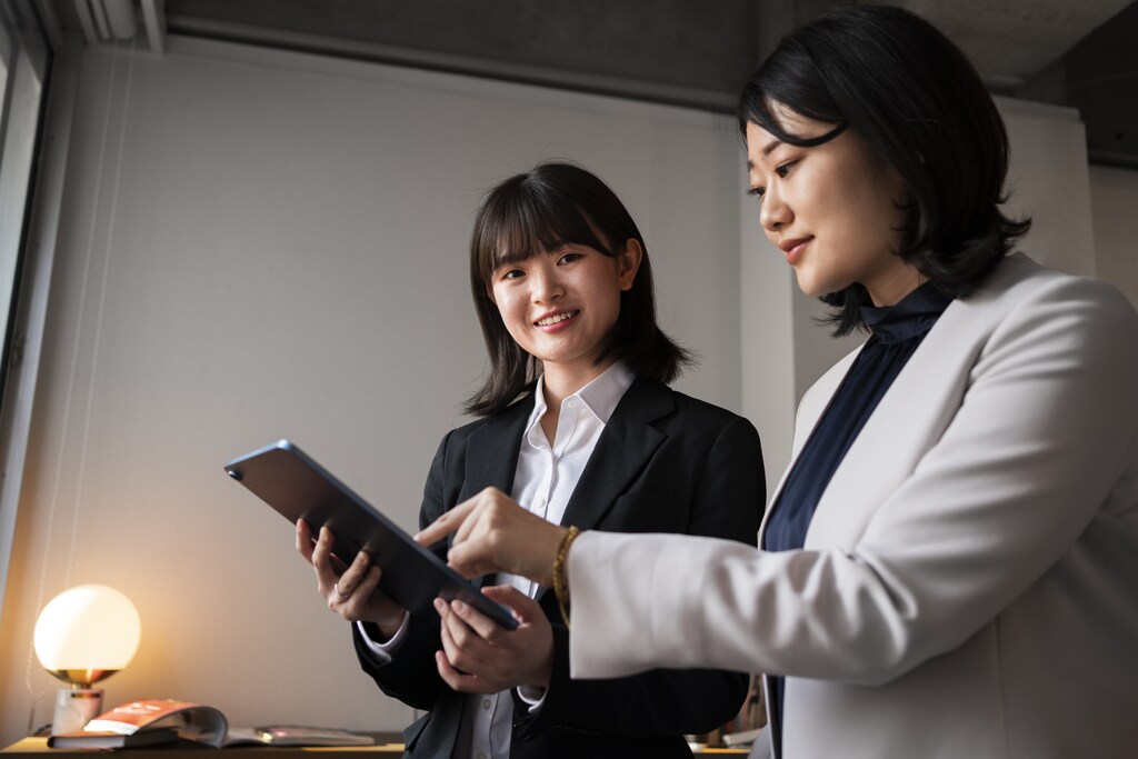 Technology is offering ways to monitor mental health and support workers.