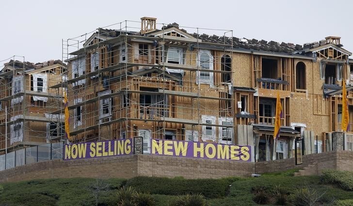 A general view of new houses which are construction and for sale in San Marcos, California October 25, 2013. From China to Canada and London, fast-rising property markets are haunting the global economy again, five years after the U.S. subprime mortgage bubble burst and triggered the worst financial crisis since the 1930s. Picture taken October 25, 2013. To match Insight ECONOMY-GLOBAL/PROPERTY REUTERS/Mike Blake (UNITED STATES - Tags: BUSINESS REAL ESTATE CONSTRUCTION)