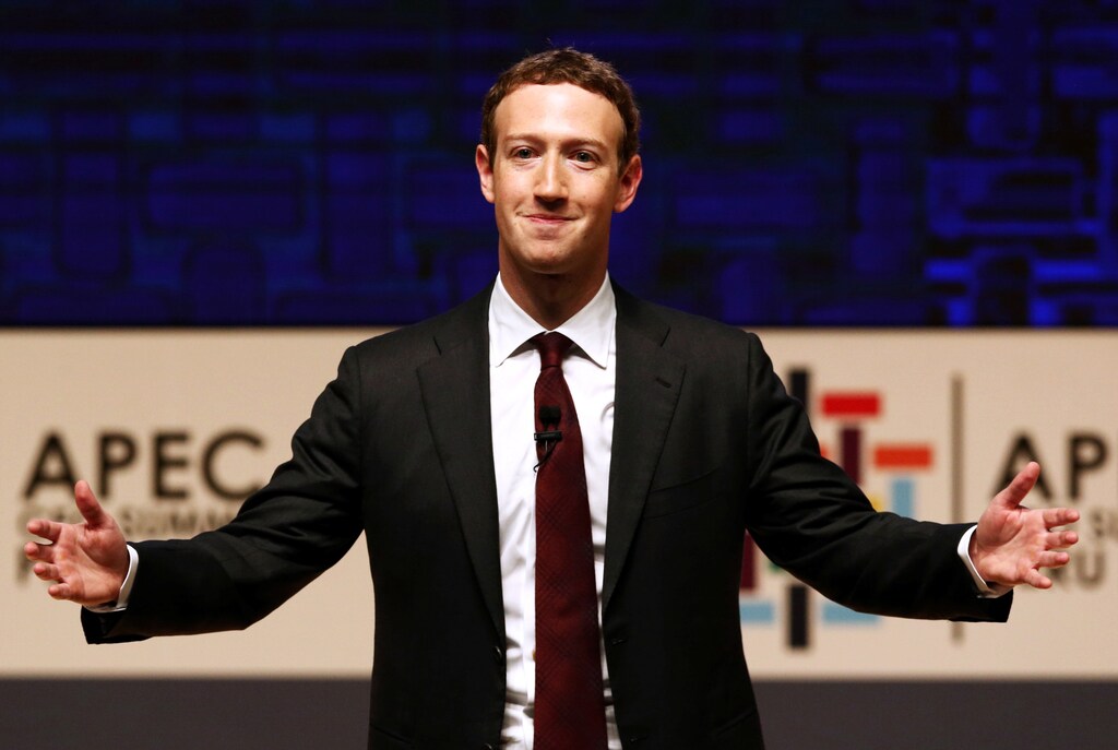 Mark Zuckerberg gestures while addressing the audience during a meeting of the APEC (Asia-Pacific Economic Cooperation) CEO Summit in Lima, Peru, November 19, 2016. REUTERS/Mariana Bazo/File Photo - RTSSF18