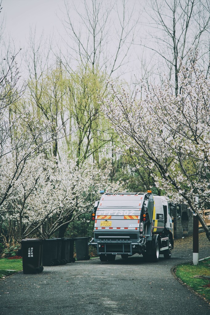 A waste management company is partnering with a truck manufacturer to create America's first fleet of fully integrated electric garbage trucks.