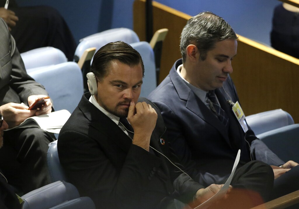 Actor Leonardo DiCaprio attends the Paris Agreement on climate change held at the United Nations Headquarters in Manhattan, New York, U.S., April 22, 2016. REUTERS/Carlo Allegri - RTX2B8EG