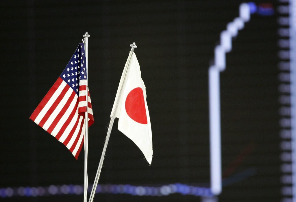 A graph displays the movement of the Japanese yen's exchange rate against the U.S. dollar at a dealing room in Tokyo October 31, 2011.