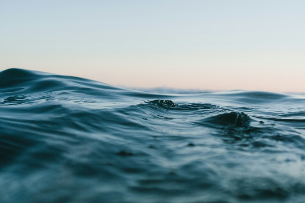 Vista del mar. Minería en aguas profundas.
