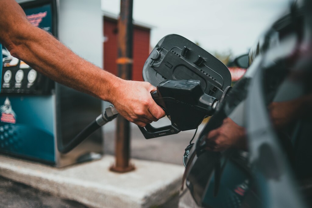 petrol pump - oil prices