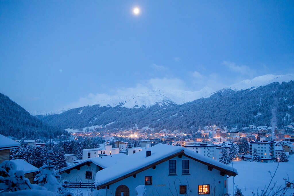 Early morning at the Annual Meeting 2017 of the World Economic Forum in Davos, January 16, 2017.Copyright by World Economic Forum / Greg Beadle