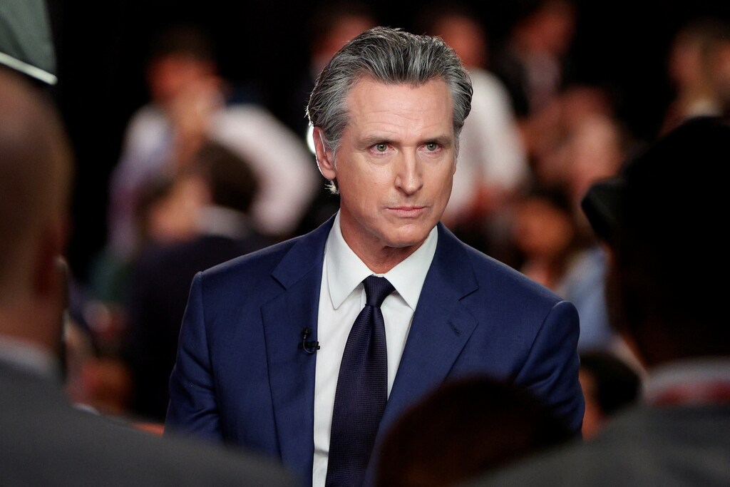 California Governor Gavin Newsom (D).