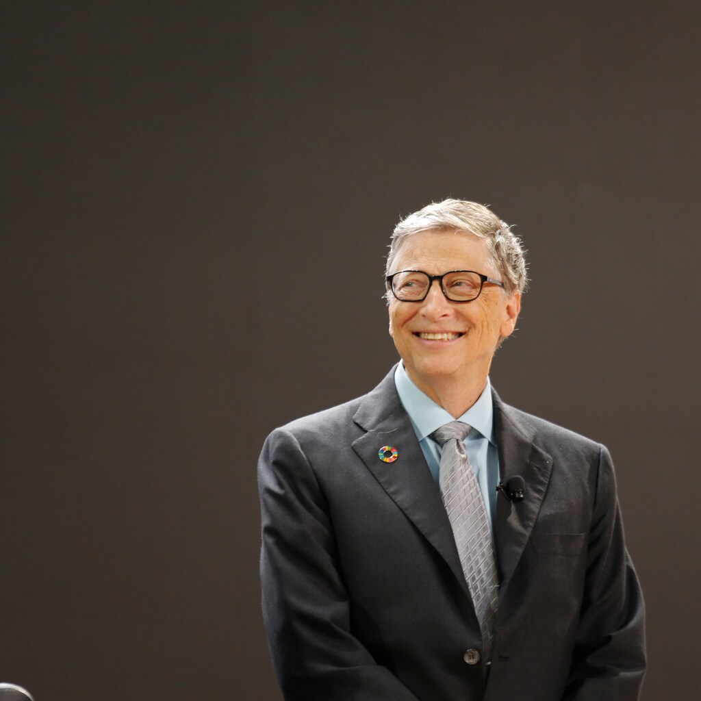 Bill Gates speaks at the Bill and Melinda Gates Foundation Goalkeepers event in Manhattan, New York, U.S., September 20, 2017. REUTERS/Elizabeth Shafiroff - RC193D7FBD10