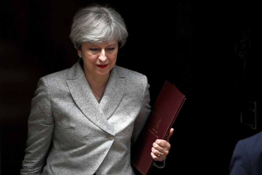 Britain's Prime Minister Theresa May, leaves 10 Downing Street in central London, Britain June 13, 2017. REUTERS/Stefan Wermuth - RTS16VIM