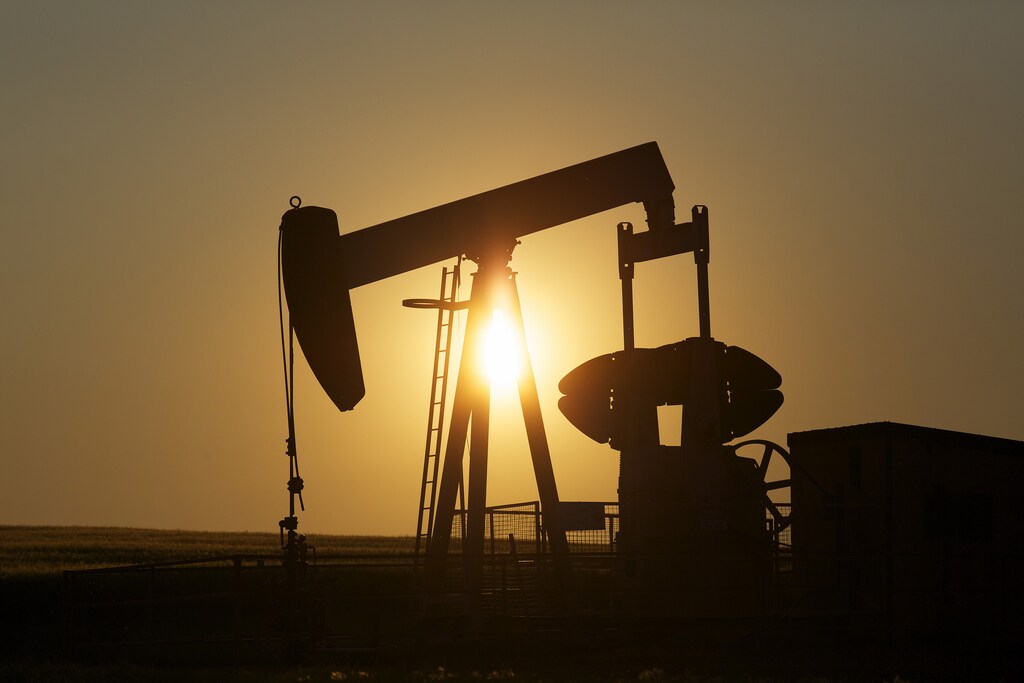 The oil price drop was a prolonged bubble that kept oil prices high for three and a half years.