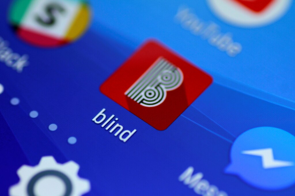 The Blind anonymous work talk application is seen on a mobile phone in this illustration photo February 6, 2018. Picture taken February 6, 2018. REUTERS/Thomas White/Illustration - RC1EF3197EF0