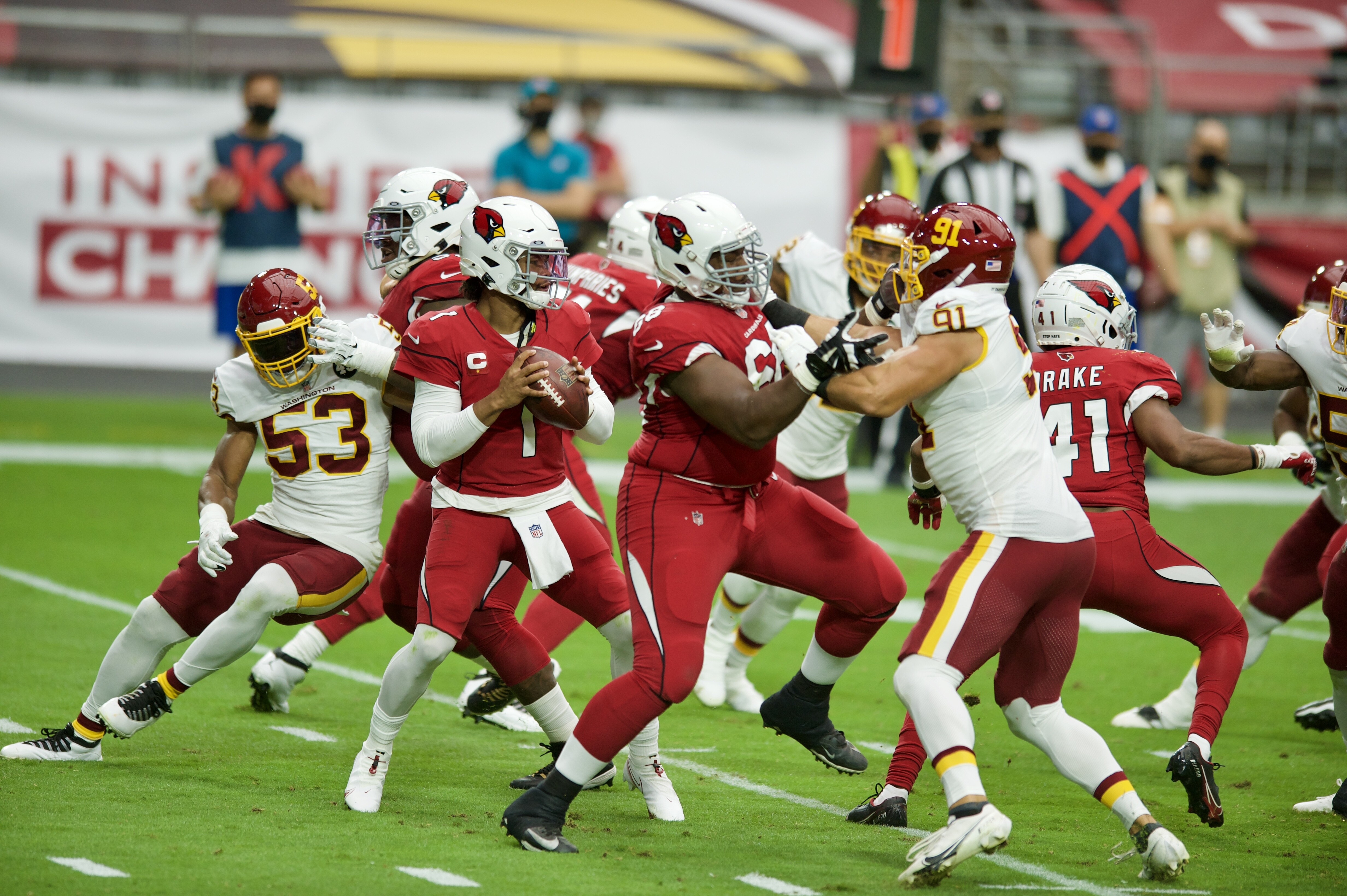Kelvin Beachum with Arizona Cardinals, State Farm Stadium, Glendale, Arizona, September 20, 2020