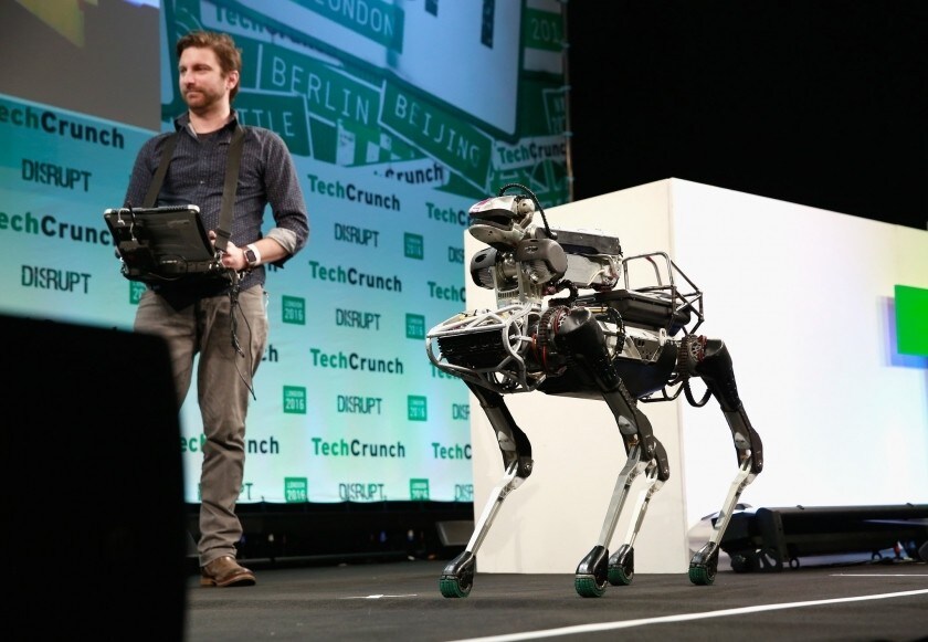 Un robot de l'entreprise Boston Dynamics présenté au TechCrunch Disrupt London 2016.
