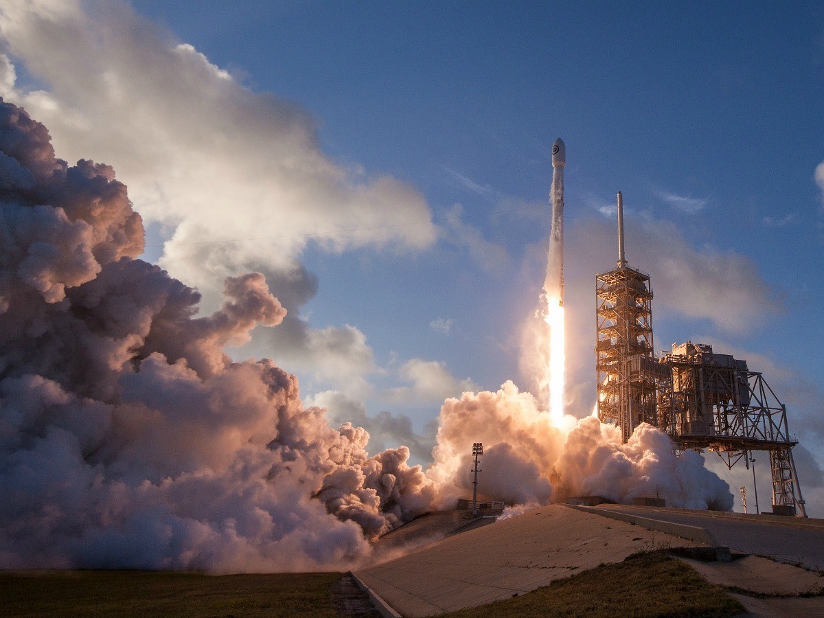 Le lancement de la dernière fusée Falcon 9 de SpaceX le 1er mai 2017.