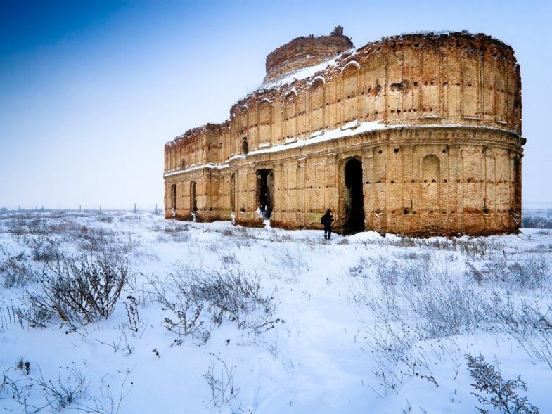Le monastère de Chiajna, l'hiver, à côté de Bucarest en Roumanie.
