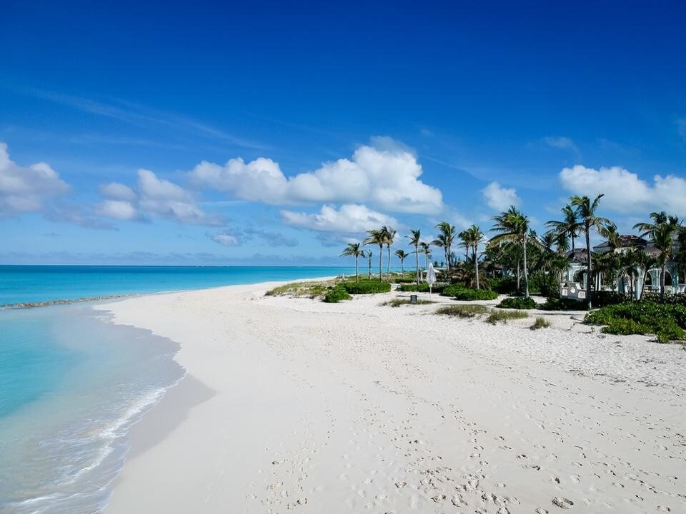La plage Grace Bay aux îles Turques et Caïques, que demander de plus ?