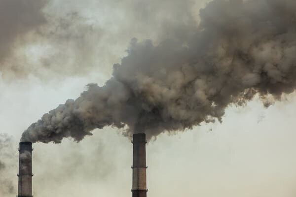 Les entreprises peu performantes tentent de gérer les perceptions tout en restant vagues dans leur divulgation, afin de conserver leur légitimité aux yeux des investisseurs et de la population.