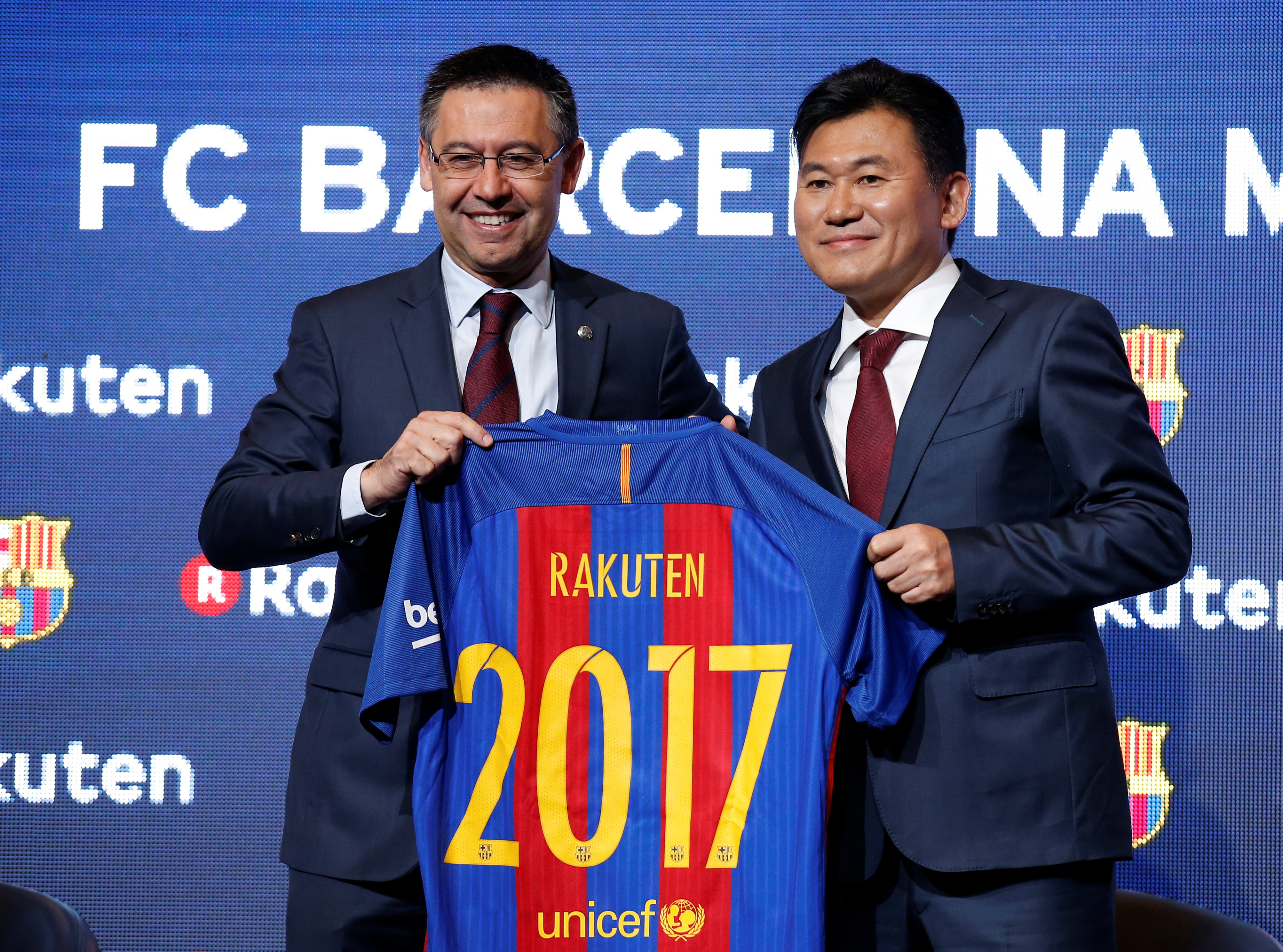 FC Barcelona's President Josep Maria Bartomeu and Rakuten's President and CEO Hiroshi Mikitani    