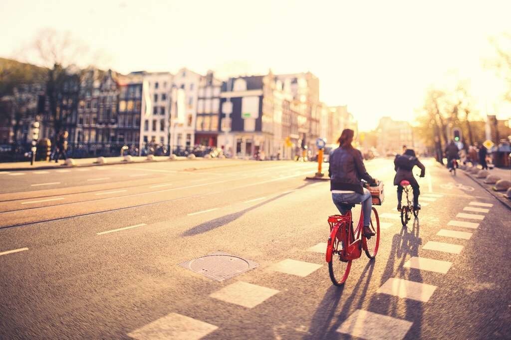 Certaines villes ont des infrastructures plus adaptées que d’autres à l’utilisation du vélo.