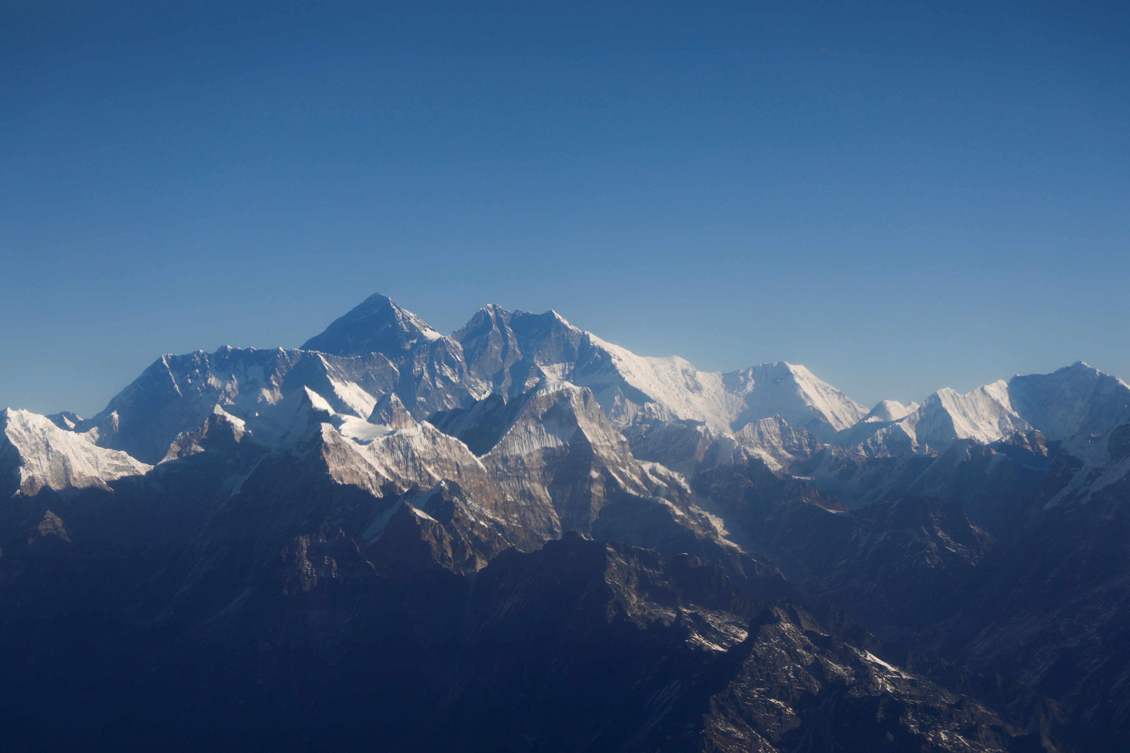 L'ascension du mont Everest a été suspendue.