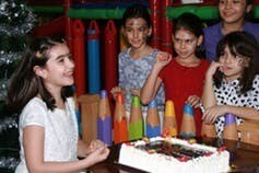 Deux anniversaires le même jour dans la classe ?
