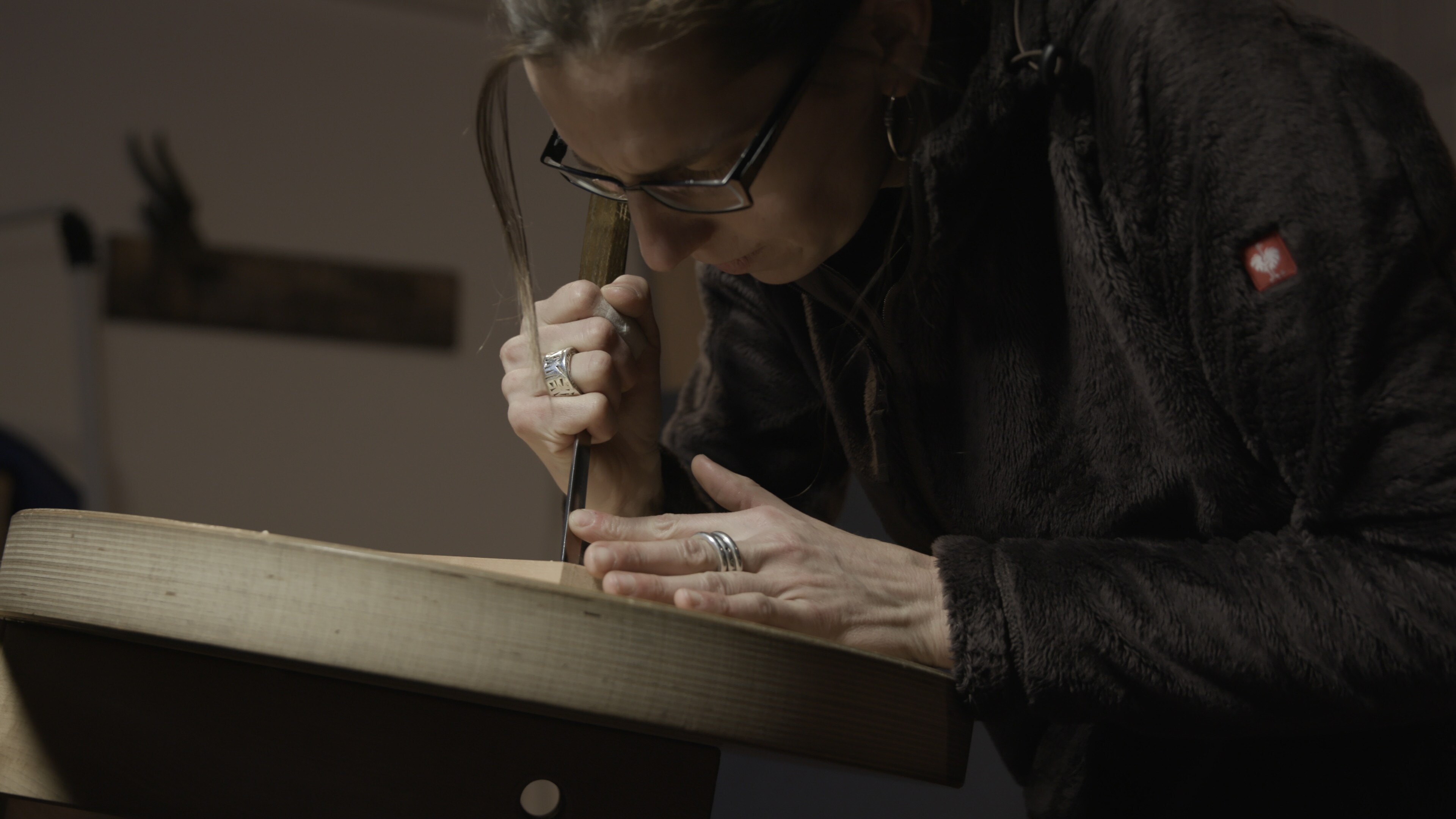 Franziska Frütiger is an independent woodcarver
