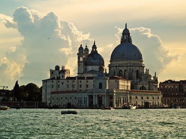 L’église Madonna della Salute, Venise.