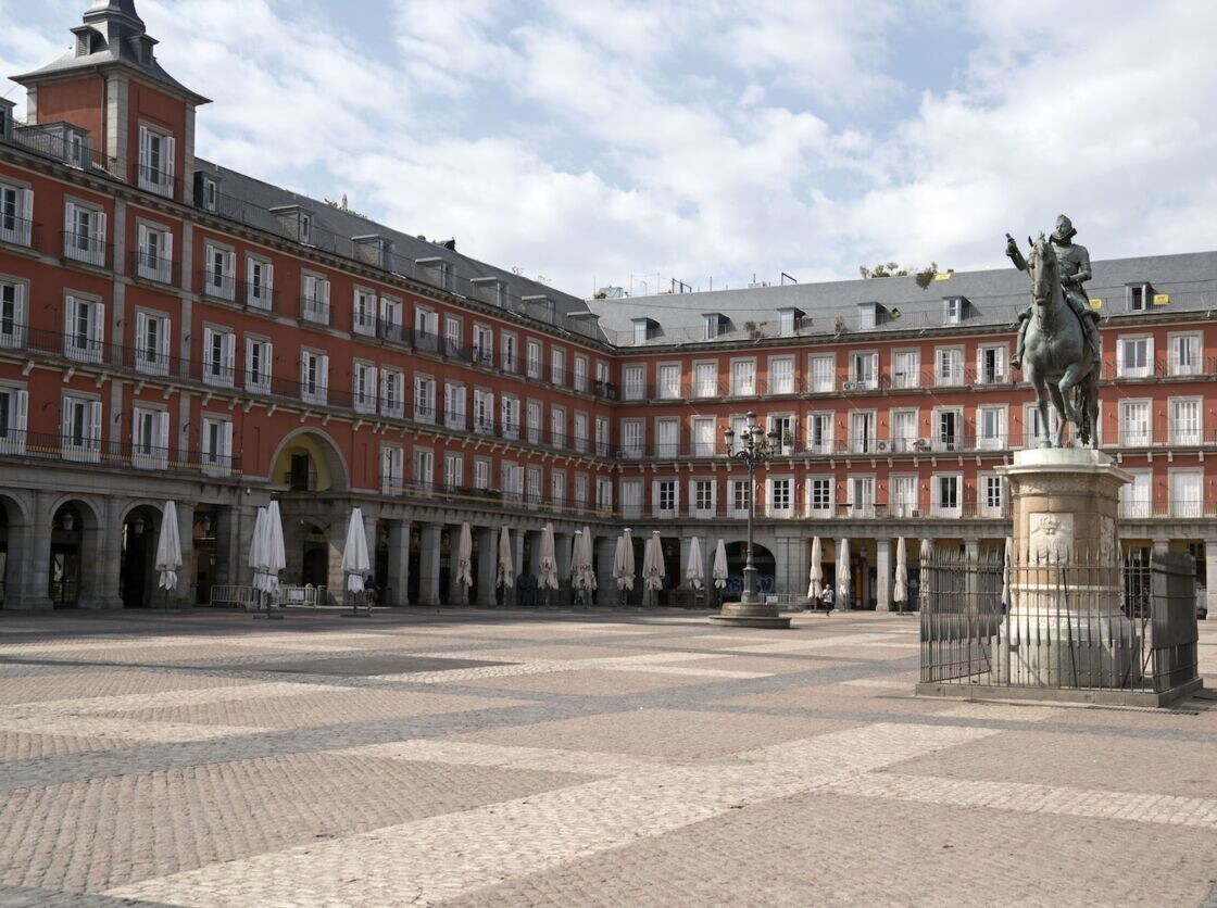 La Plaza Mayor de Madrid, le 15 mars 2020. Nemo/Wikimedia Commons