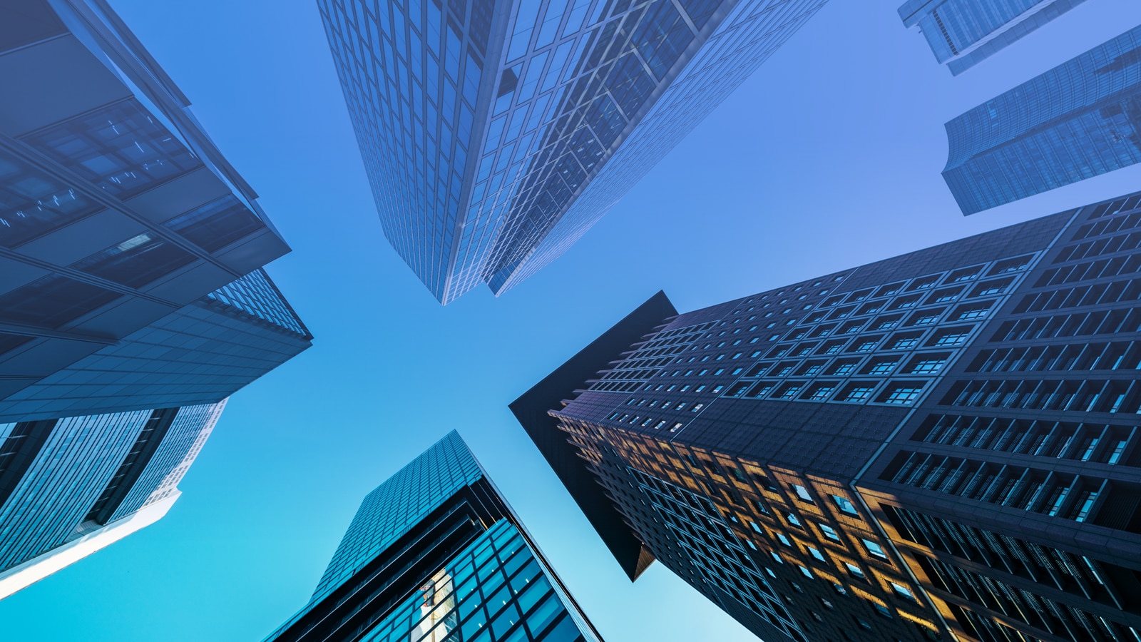 IMF BLOG THE GLOBAL ECONOMY ENTERS A NEW ERA visual data 7