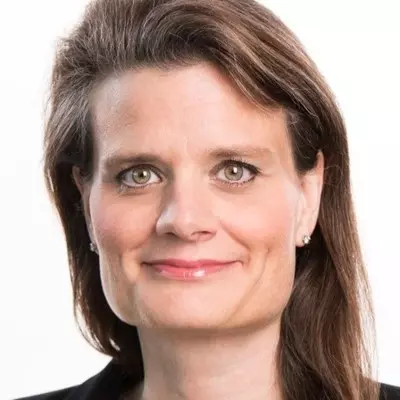 Martina Hirayama portrait